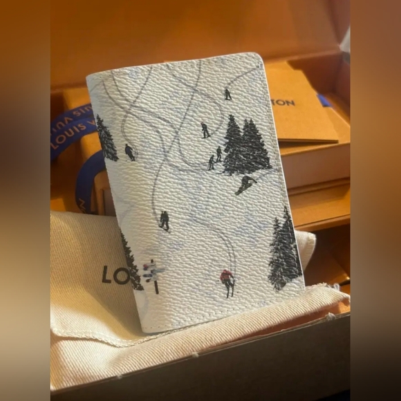 Louis Vuitton Handbags - Louis Vuitton White Ski Scene Passport Cover
